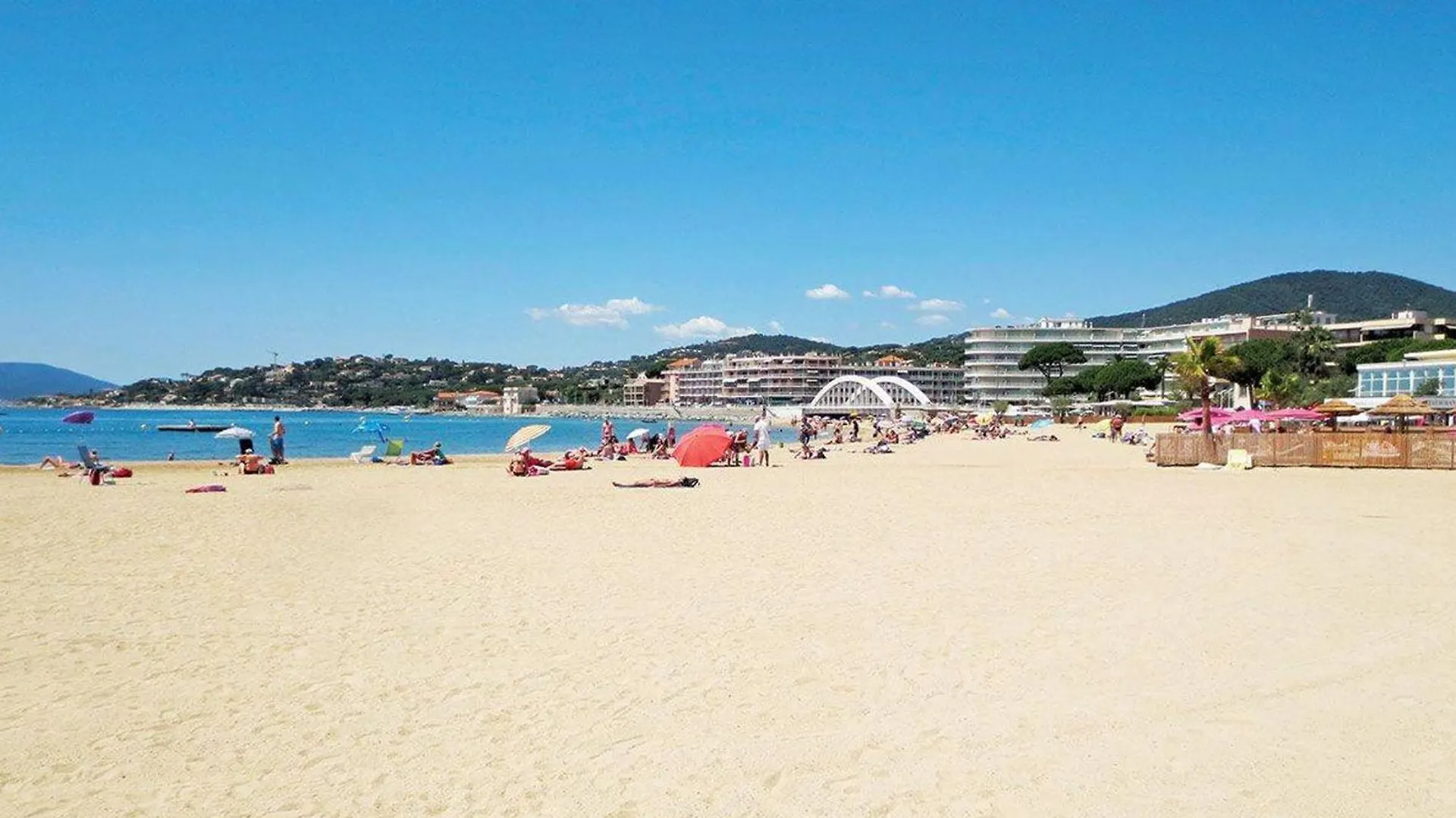 Charmant T2 En Centre-Ville, Terrasse, Clim Et Parking, Proche Plage Et Commodites - Fr-1-226-550 Sainte-Maxime France